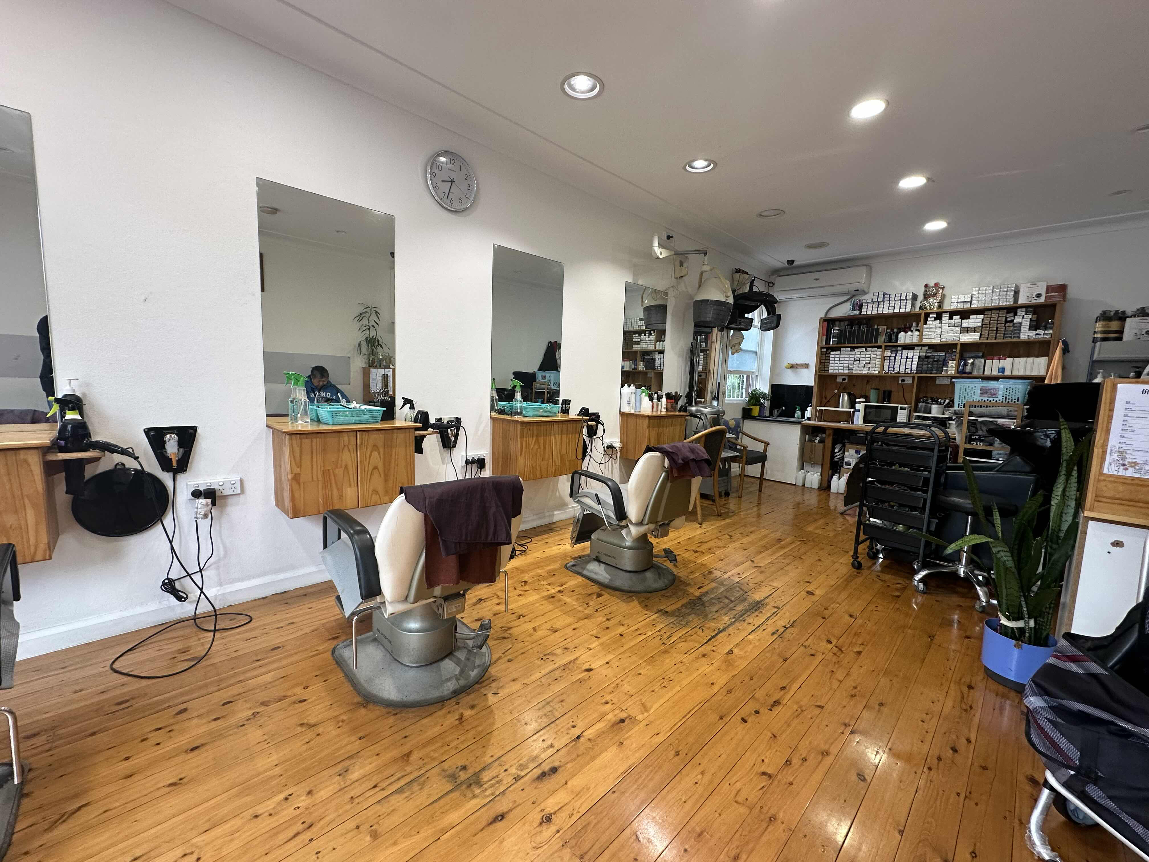Salon Interior